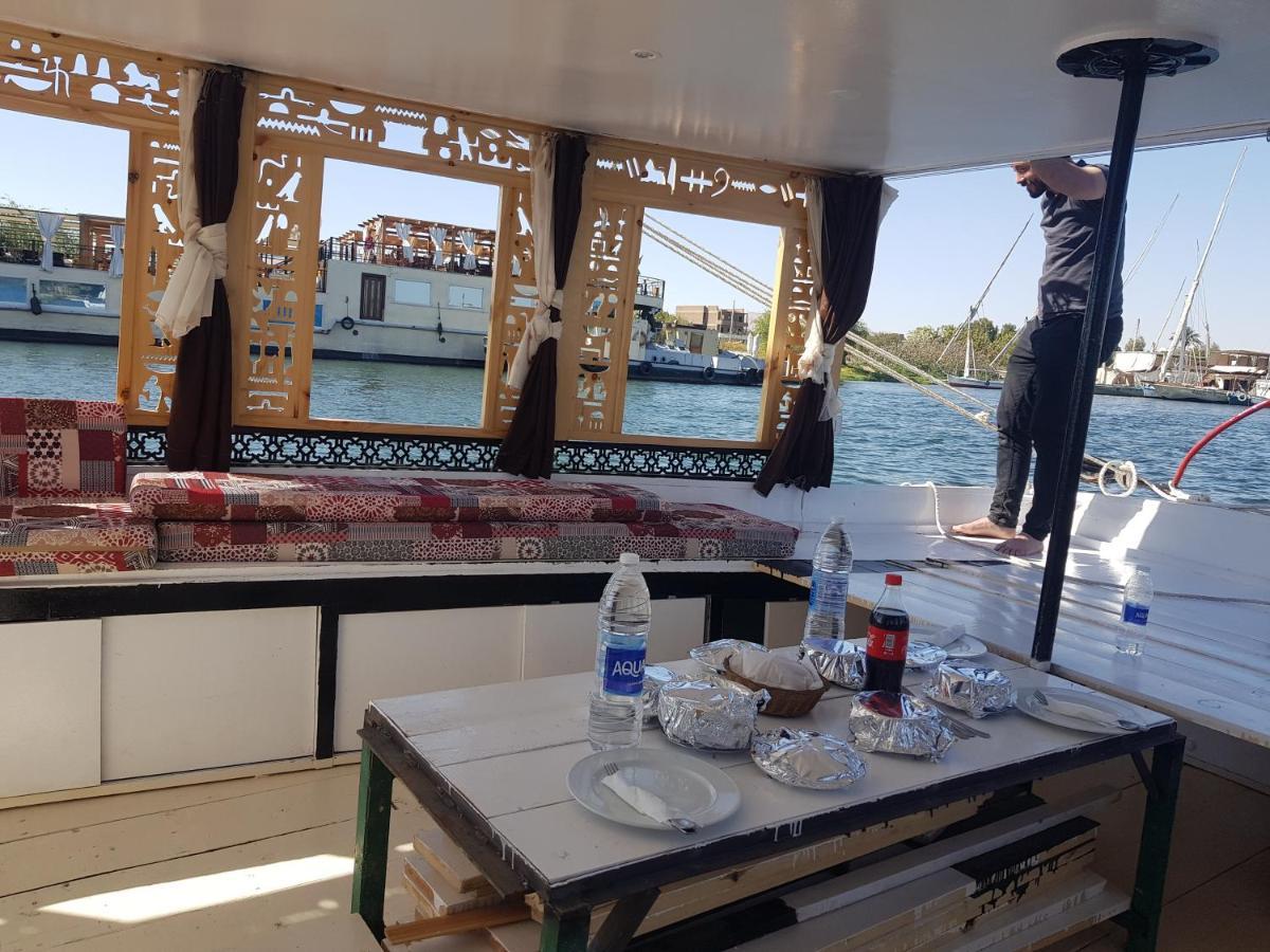 Nile Sunrise Felucca Boat Private Rental Luksor Zewnętrze zdjęcie