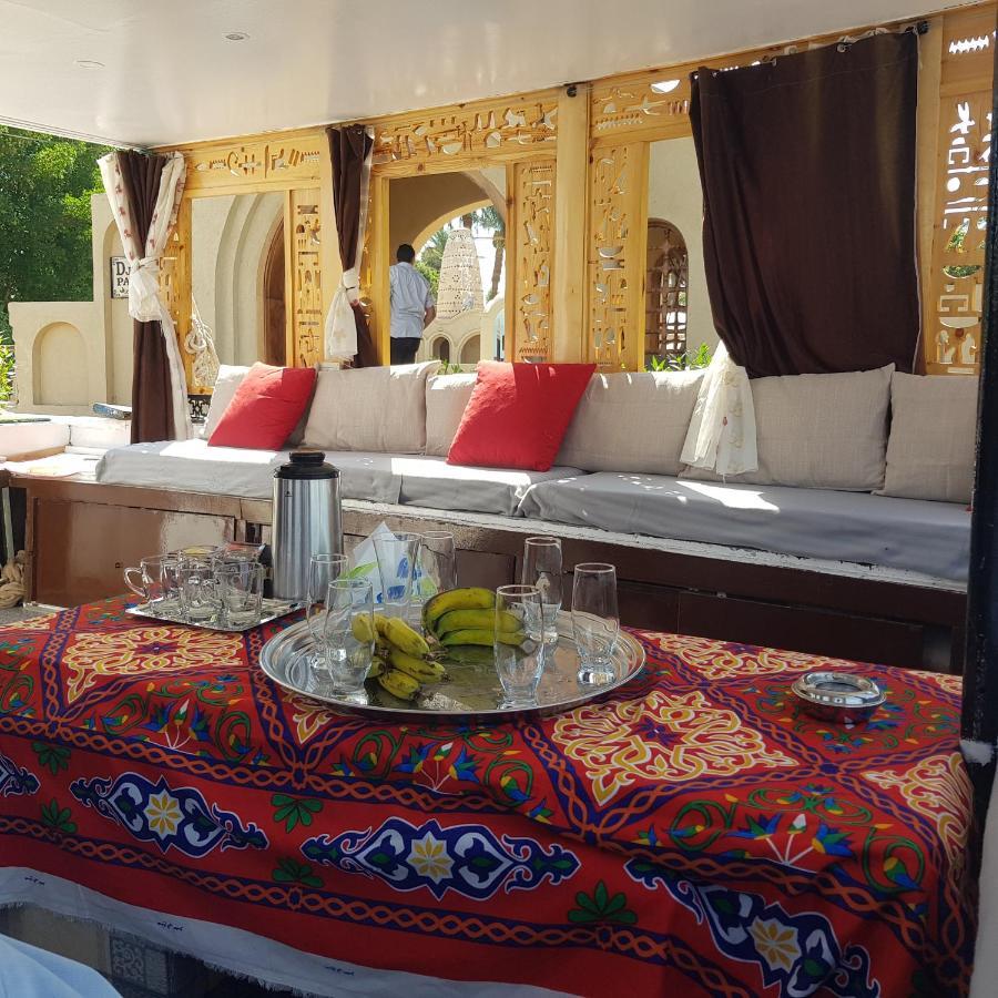 Nile Sunrise Felucca Boat Private Rental Luksor Zewnętrze zdjęcie
