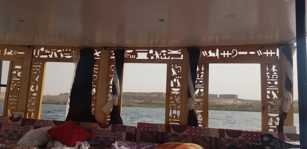 Nile Sunrise Felucca Boat Private Rental Luksor Zewnętrze zdjęcie
